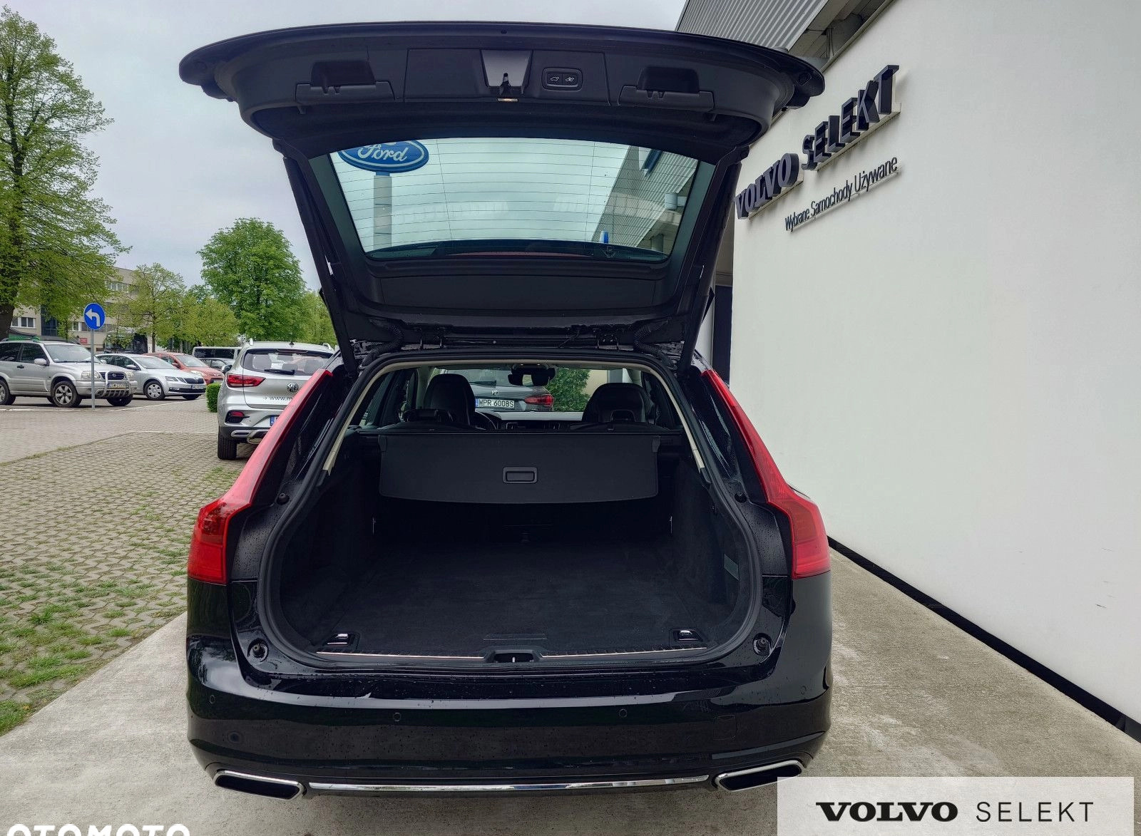 Volvo V90 cena 109900 przebieg: 116000, rok produkcji 2017 z Bobowa małe 631